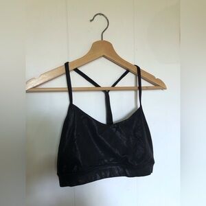 ✨Shine✨ Lululemon Flow Y sport bra